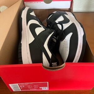 Nike Panda Dunks Sneakers